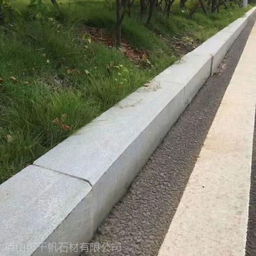 天然花岗岩路沿石 芝麻白与芝麻灰，市政工程的理想之选